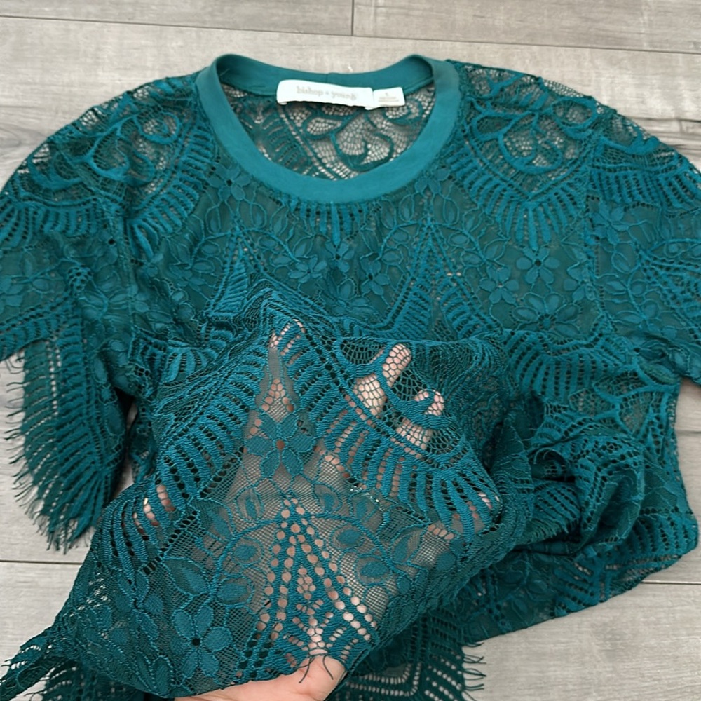 Bishop + young shirt - Picture 3 of 3